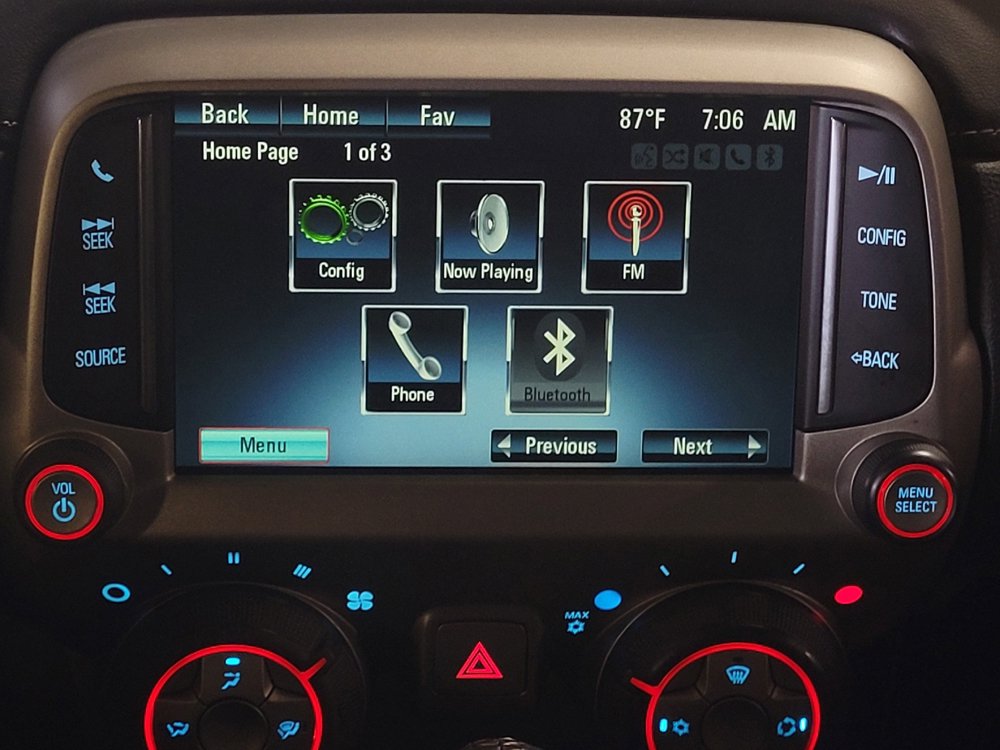 Used 2015 Chevrolet Camaro LT RWD image 25