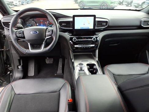 Certified 2023 Ford Explorer ST-Line w/ Class IV Trailer Tow Package image 16