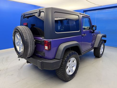 Used 2018 Jeep Wrangler Sport AWD/4WD image 7