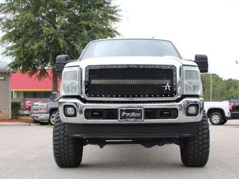 Used 2015 Ford F250 Lariat w/ Lariat Ultimate Package image 2