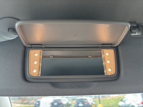 Used 2023 GMC Terrain SLE w/ Driver Convenience Package image 35