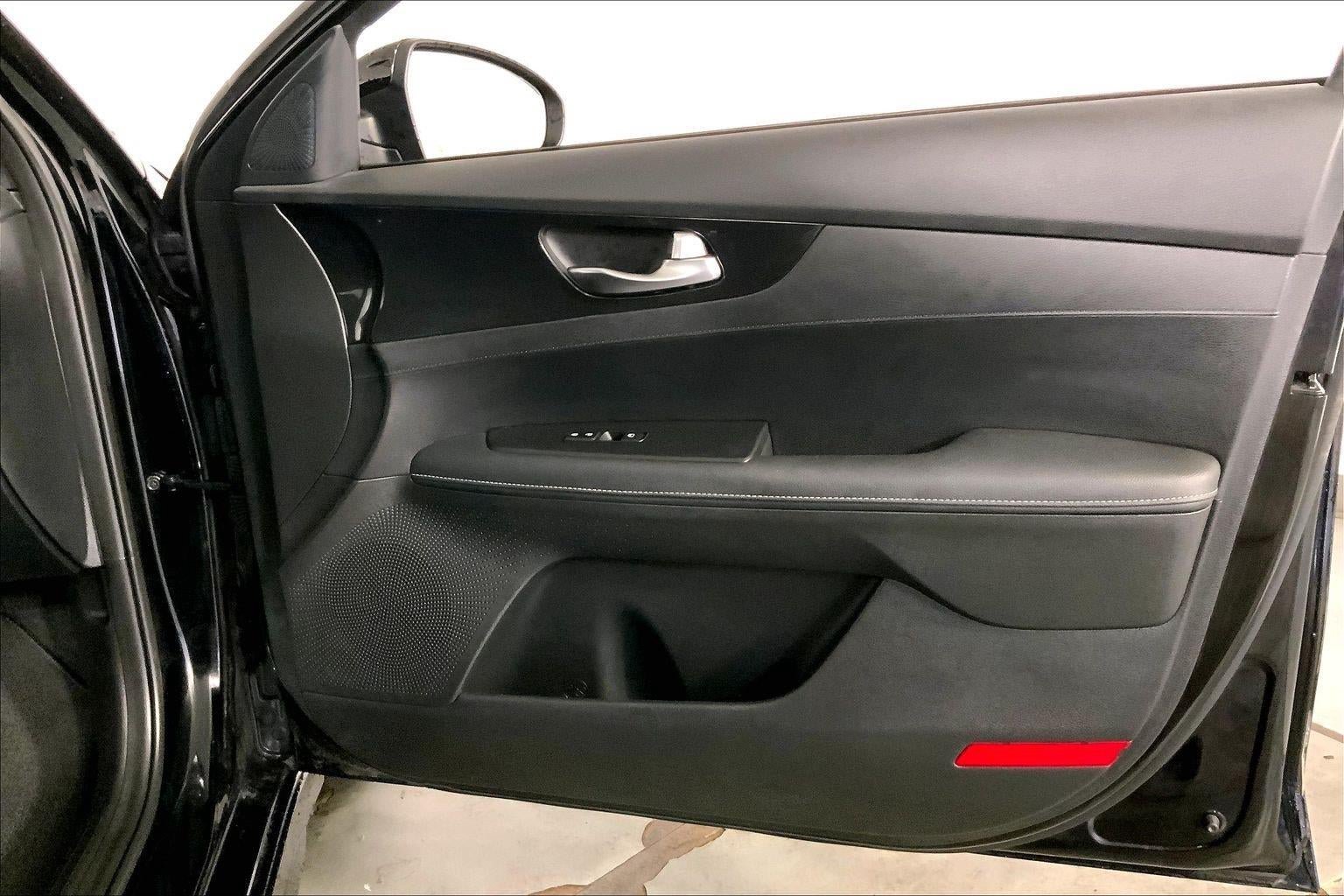 Used 2023 Kia Forte GT-Line FWD image 25