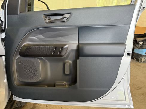 New 2025 Ford Maverick XLT w/ XLT Luxury Package image 29