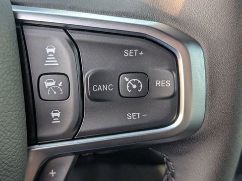 New 2026 RAM 1500 4x4 Crew Cab image 15