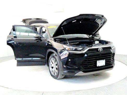 Certified 2024 Toyota Grand Highlander Limited image 9
