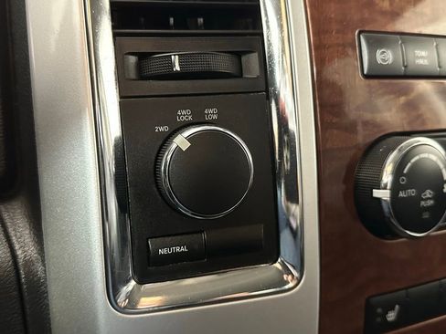 Used 2012 RAM 2500 Laramie w/ Cold Weather Group image 23