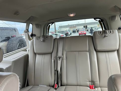 Used 2015 Lincoln Navigator L 4WD image 7