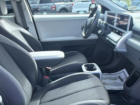 Used 2024 Hyundai Ioniq 5 SEL image 13