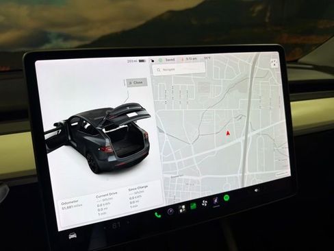 Used 2022 Tesla Model Y Performance AWD/4WD image 31