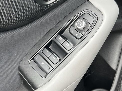 Used 2023 Subaru Outback Premium image 16