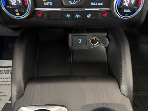 Used 2020 Ford Escape Titanium AWD/4WD image 27