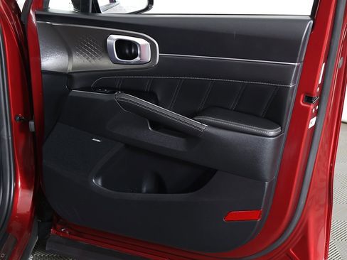 Used 2022 Kia Sorento SX image 30