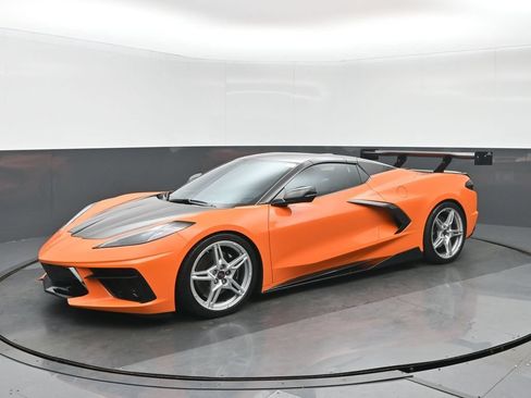 Used 2023 Chevrolet Corvette Stingray Preferred Conv w/ Z51 Performance Package RWD image 7
