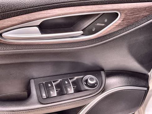 Used 2020 Alfa Romeo Giulia Ti w/ Nero Edizione RWD image 30