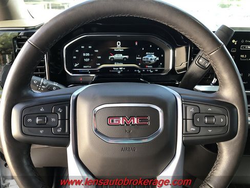 Used 2022 GMC Sierra 1500 SLE AWD/4WD image 16