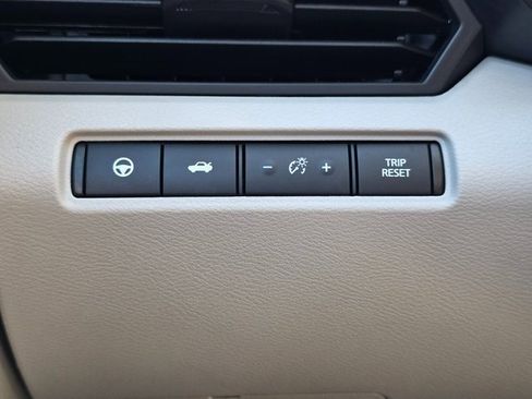 Used 2022 Nissan Altima 2.5 Platinum image 38