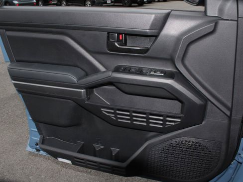 New 2026 Toyota Tacoma SR5 AWD/4WD image 8