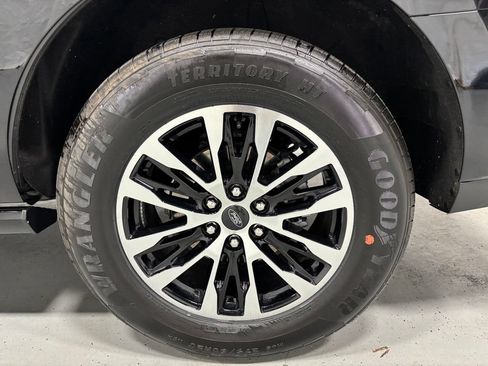 Used 2025 Ford Expedition Platinum AWD/4WD image 66