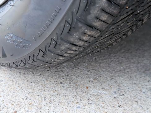 Used 2010 Toyota Prius Three image 19