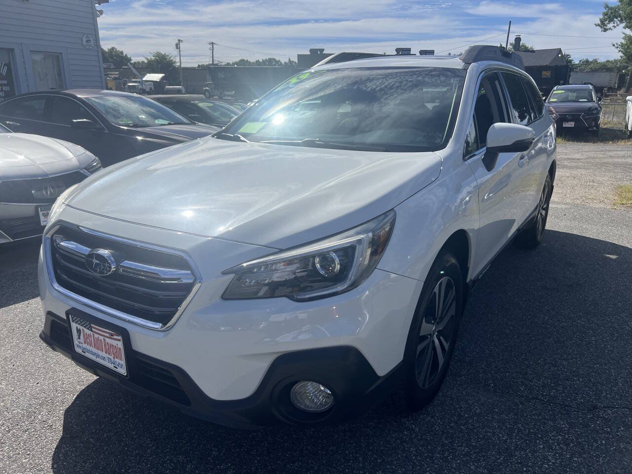Used 2019 Subaru Outback 2.5i Limited AWD/4WD image 3