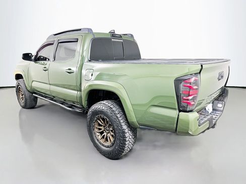 Used 2021 Toyota Tacoma TRD Sport w/ Technology Package AWD/4WD image 7