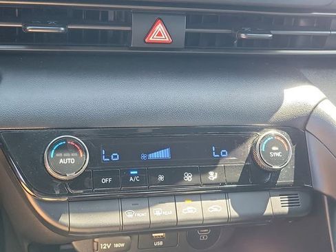 Certified 2025 Hyundai Elantra Sport FWD image 13