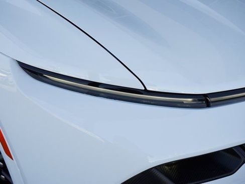 New 2025 Chevrolet Equinox EV LT FWD image 12