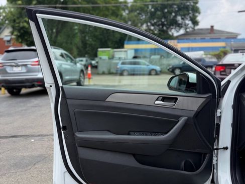 Used 2018 Hyundai Sonata Sport FWD image 9