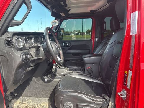 Used 2021 Jeep Wrangler Unlimited Sahara AWD/4WD image 10