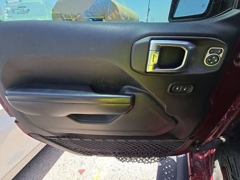 Used 2021 Jeep Wrangler Unlimited Sport AWD/4WD image 12