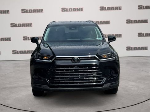 Used 2025 Toyota Grand Highlander AWD image 8