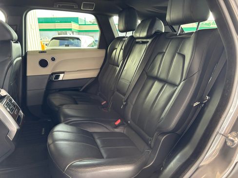 Used 2014 Land Rover Range Rover Sport HSE image 27