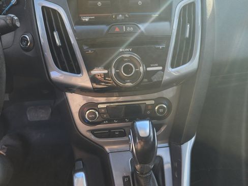 Used 2014 Ford Focus Titanium image 18