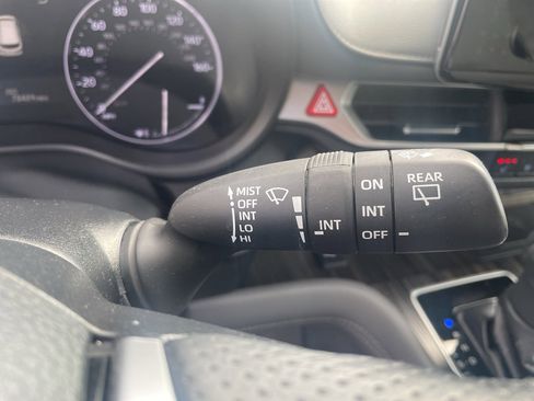 Used 2021 Toyota Sienna Limited image 28