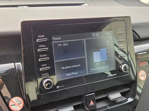 Used 2023 Toyota Camry SE image 10