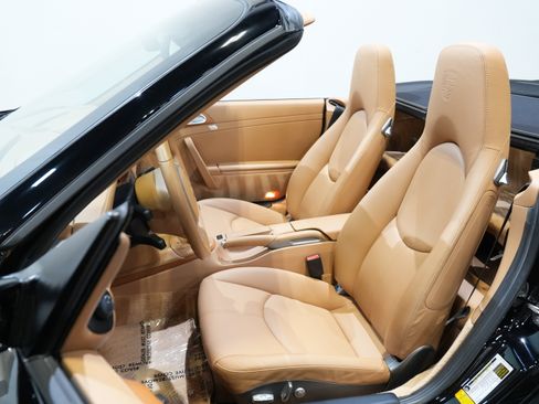 Used 2006 Porsche 911 Carrera 4S image 26