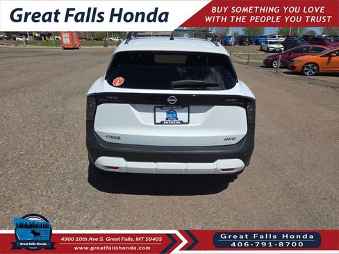 Used 2026 Nissan Kicks SV w/ Cold Weather Package AWD/4WD image 6