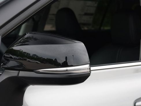 New 2026 Toyota Highlander XLE AWD/4WD image 18