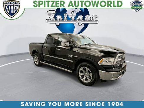 Used 2018 RAM 1500 Laramie w/ Convenience Group AWD/4WD image 3