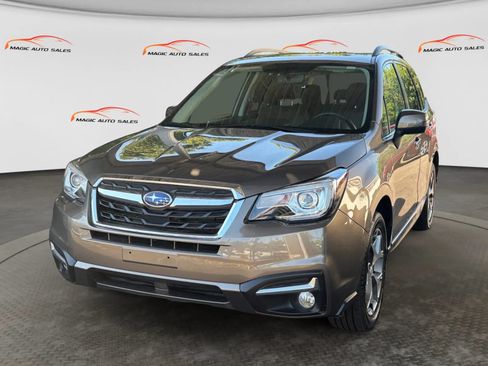 Used 2017 Subaru Forester 2.5i Touring AWD/4WD image 1