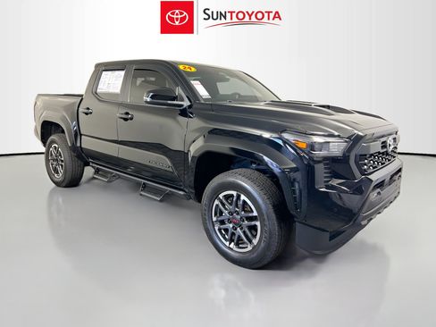 Used 2024 Toyota Tacoma TRD Sport RWD image 1