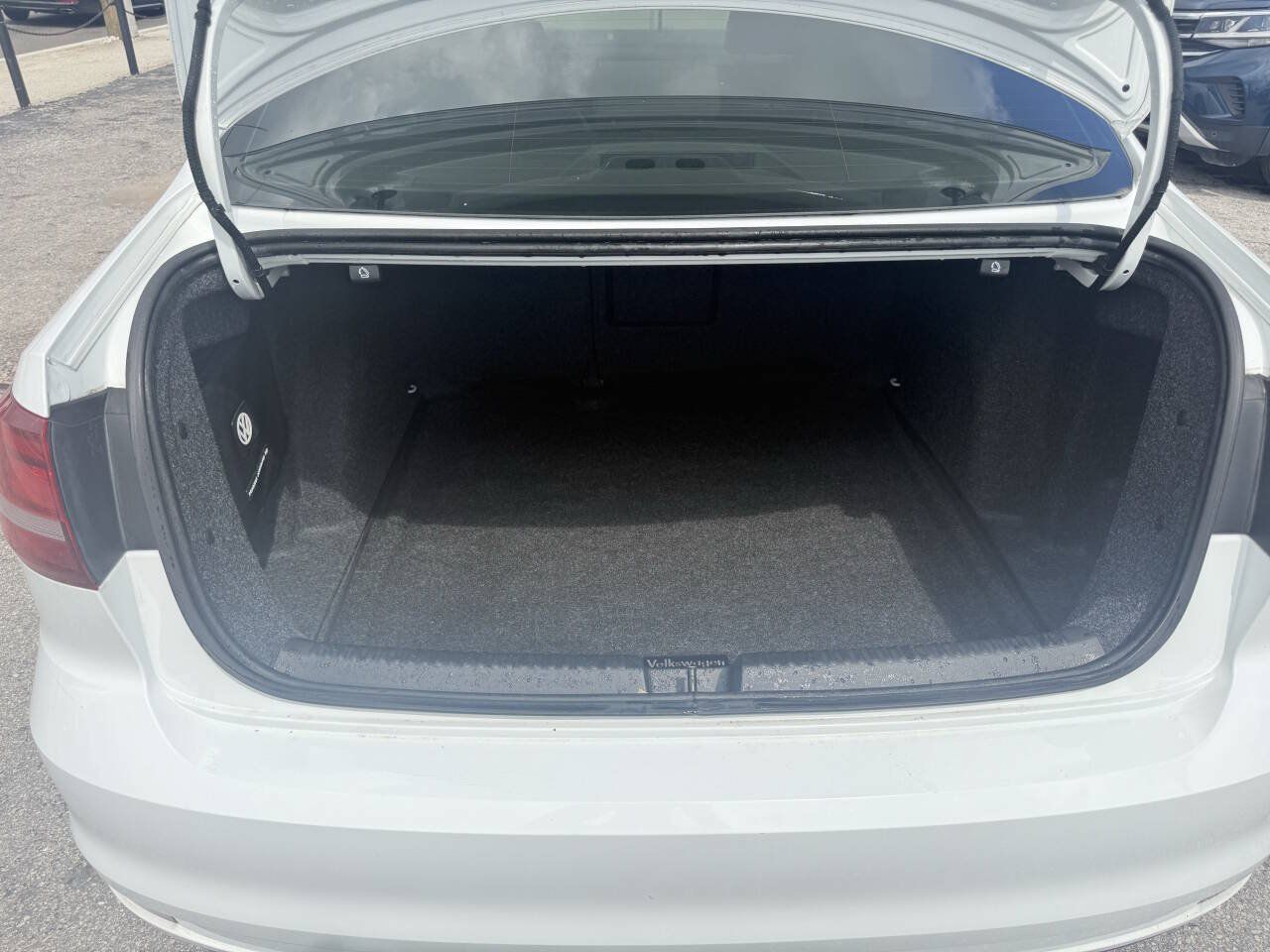 Used 2018 Volkswagen Jetta SE FWD image 27