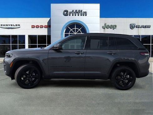 New 2026 Jeep Grand Cherokee Limited w/ Limited Altitude Package RWD image 10