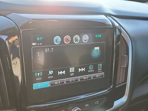 Used 2019 Chevrolet Traverse LT w/ LPO, Black Accent Package image 22