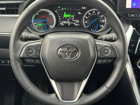 Certified 2023 Toyota Venza XLE image 26