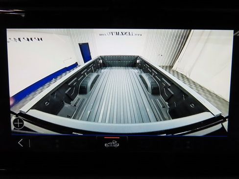 Used 2025 GMC Sierra 3500 AT4 image 22