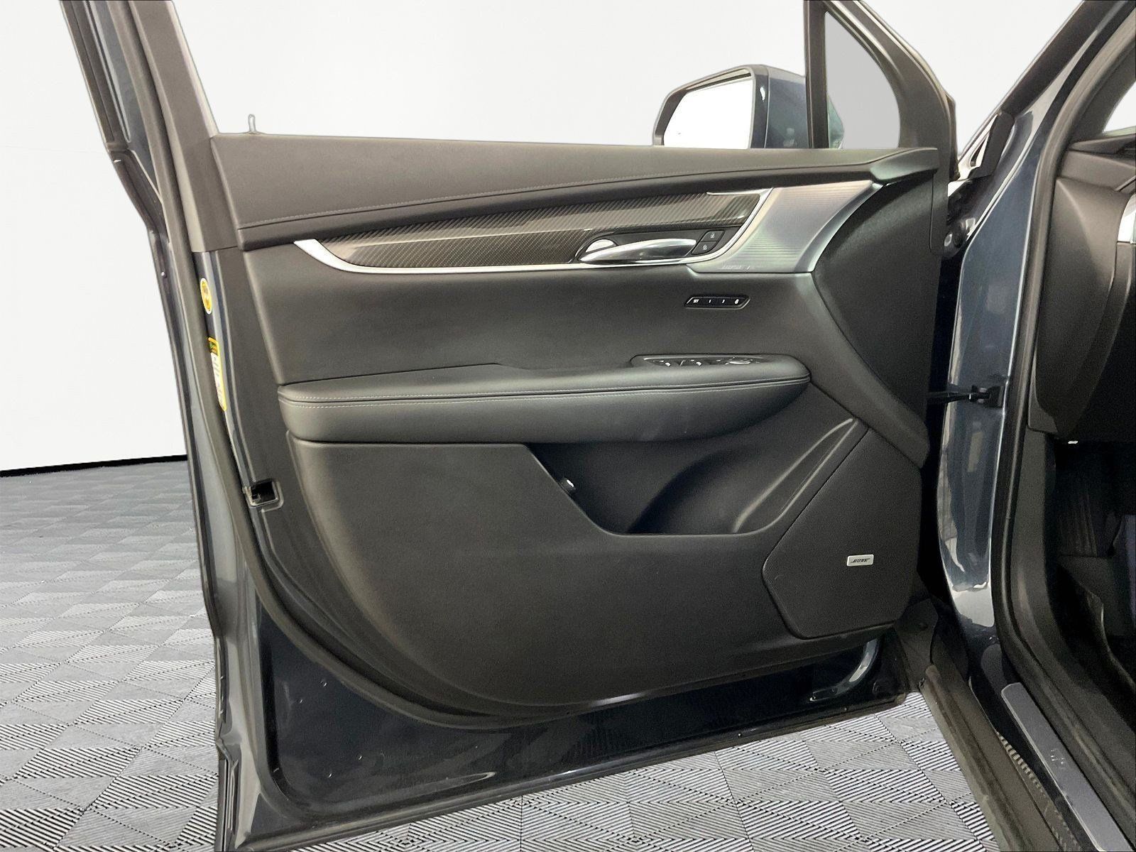 Used 2020 Cadillac XT6 Sport AWD/4WD image 20