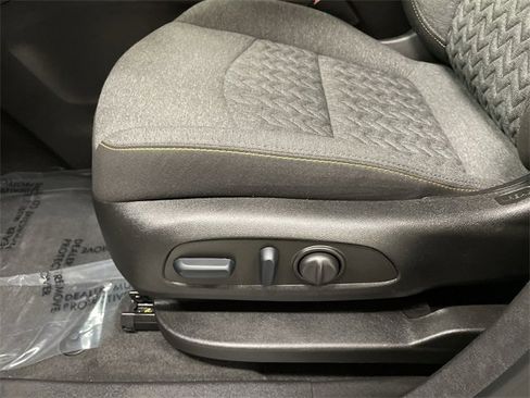 Certified 2023 Chevrolet Equinox LT image 20