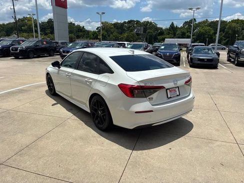 Used 2023 Honda Civic Sport image 5