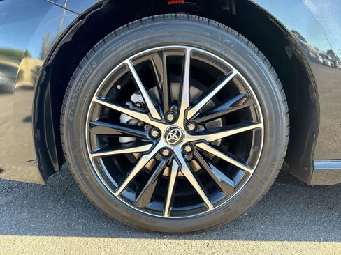 Used 2022 Toyota Camry SE image 10